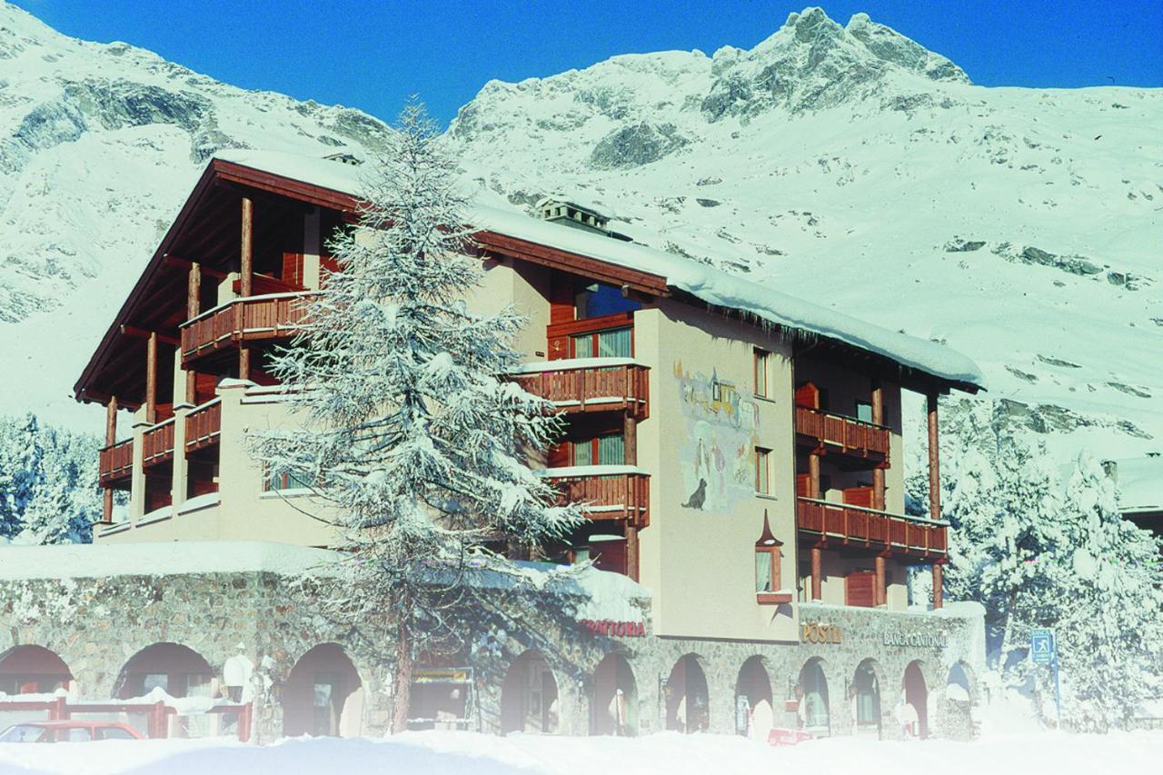 Hotel Poestli Малоя Екстериор снимка