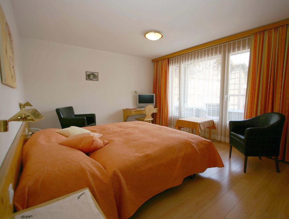 Hotel Poestli Малоя Стая снимка
