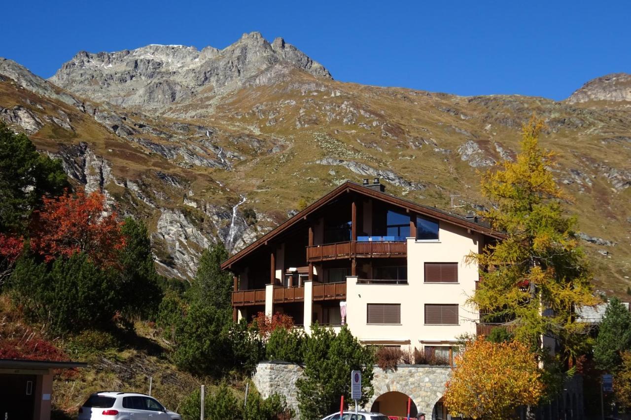 Hotel Poestli Малоя Екстериор снимка